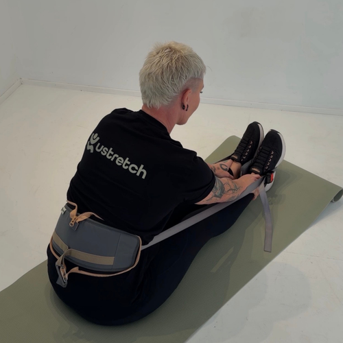 Ustretch adjustable stretching and mobility system for a seated pike and hamstring stretch